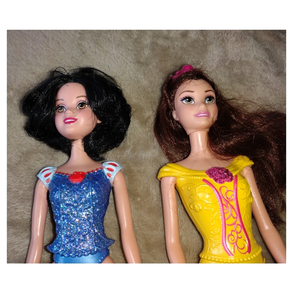 2 Disney Princesses-Snow White & Belle dolls